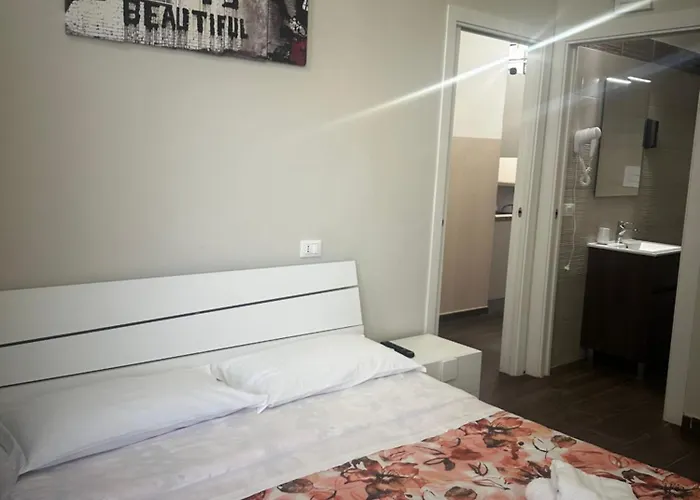 לינה וארוחת בוקר Town שילה